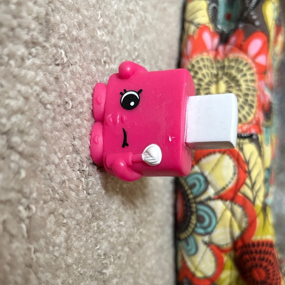 2015 Shopkins McDonald’s nail polish toy